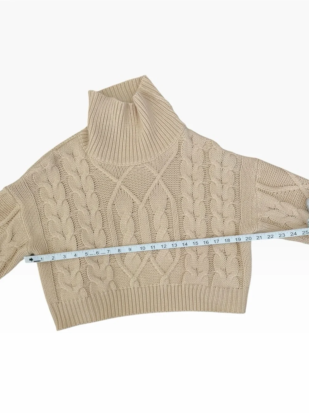 FORE Women’s Beige Chunky Cable-Knit Cropped Turtleneck Sweater Size M